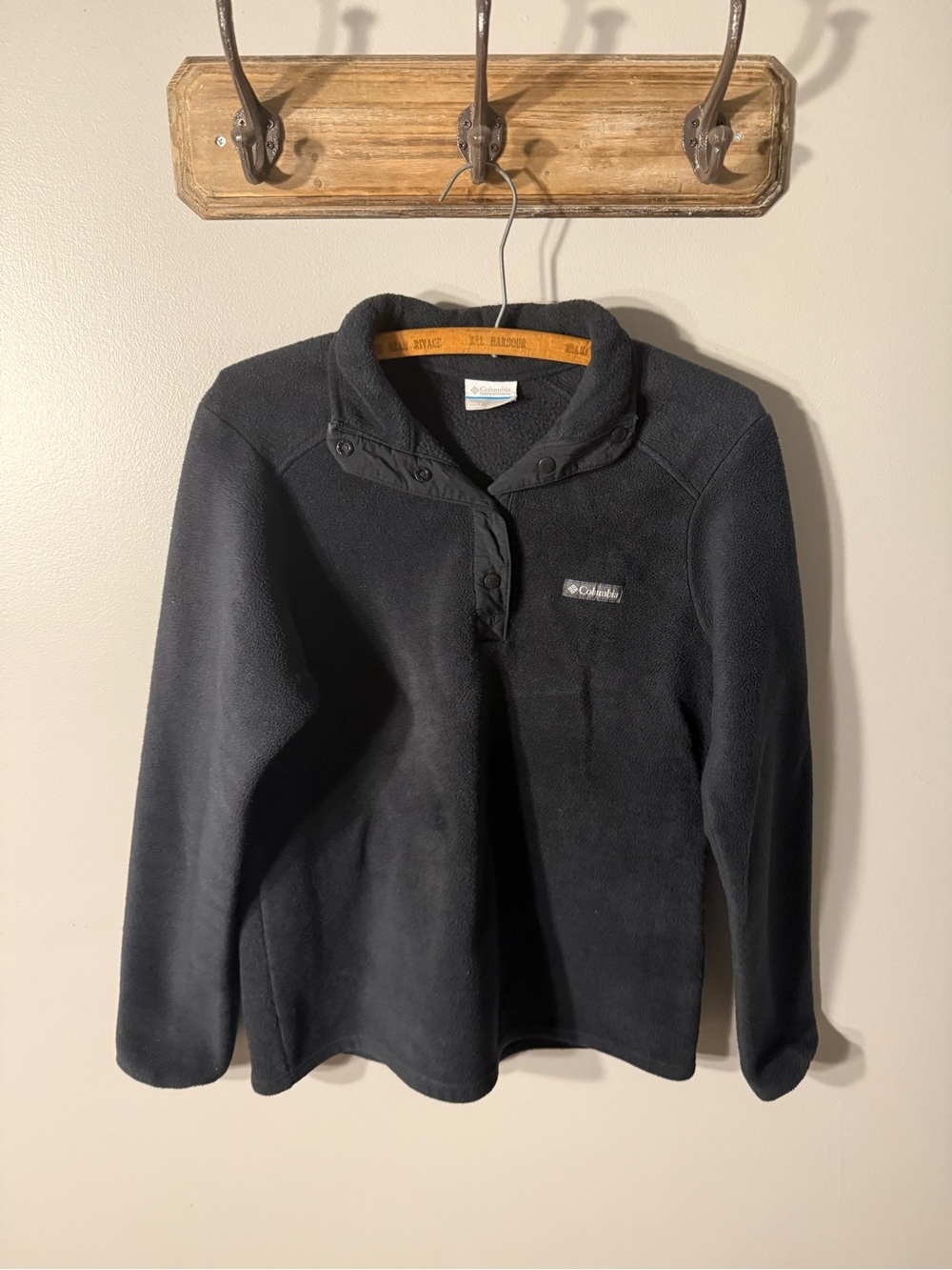 Columbia Black Fleece Snap-Front Pullover